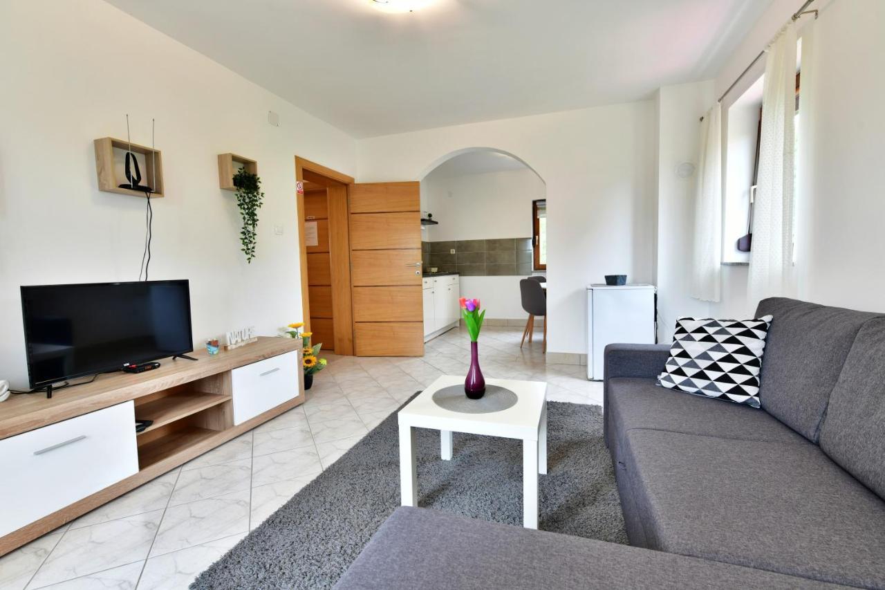 Apartman Mate Раковица Екстер'єр фото